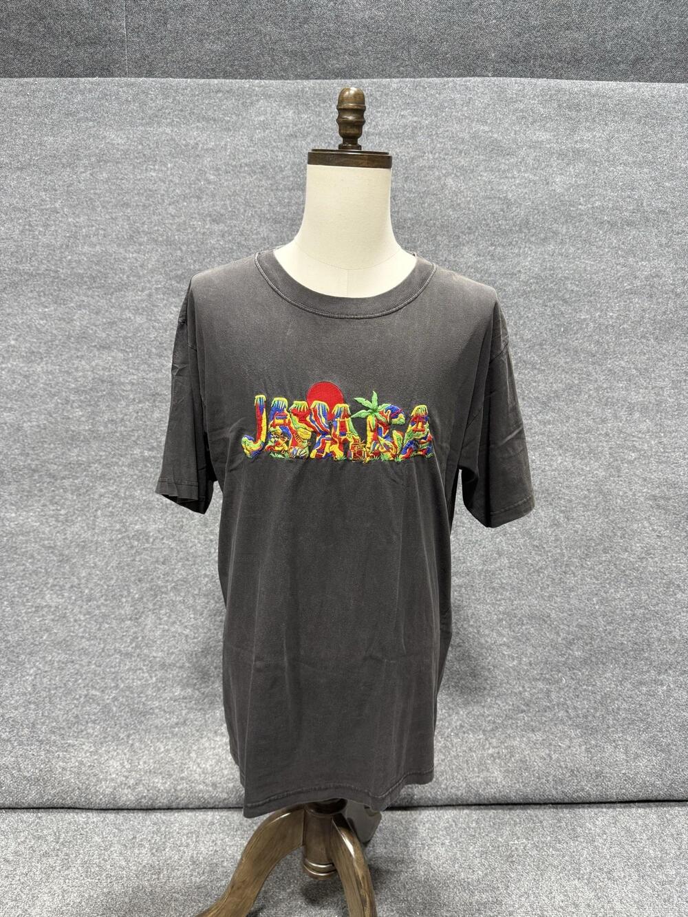 Island Tees Shirt Mens XL Gray Jamaica Embroidered Graphic T-Shirt Tee Travel